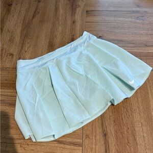 Nike Mint Athletic Skorts Lightweight Performance